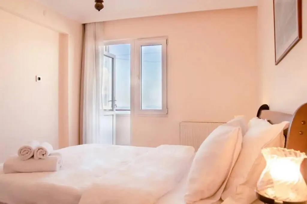 Charming Sea View House In Konak Izmir