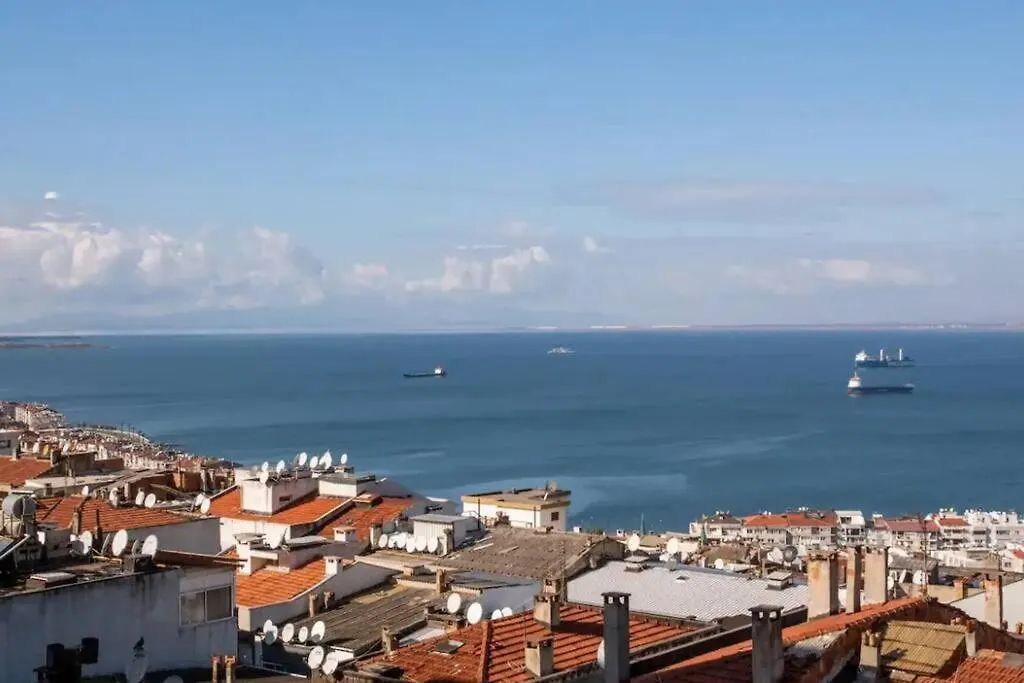 Apartment Charming Sea View House In Konak Izmir